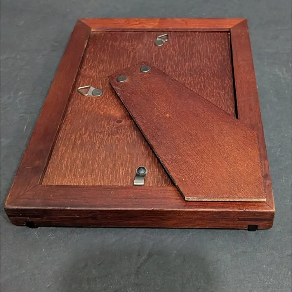 Vintage 5x7 Red Mahogany Hardwood Photo Frame Tramp Art Cross Corner Easel